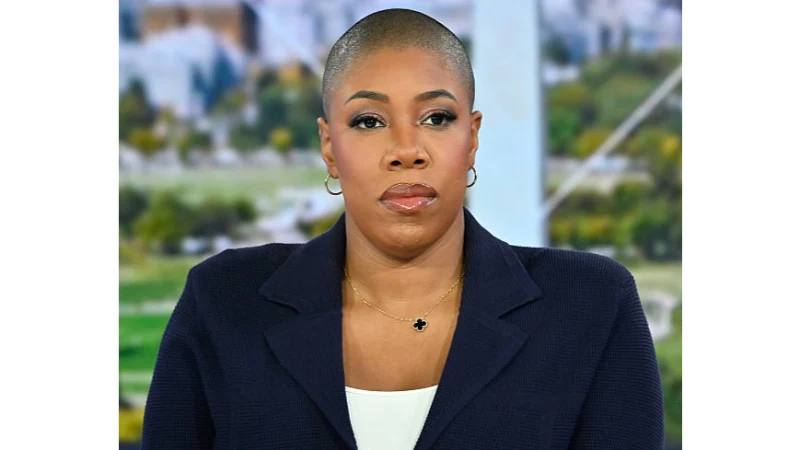 Symone Sanders Biography and Career Overview